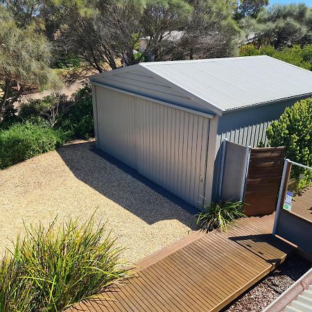 Вілла Coorong Waterfront Retreat Meningie Екстер'єр фото