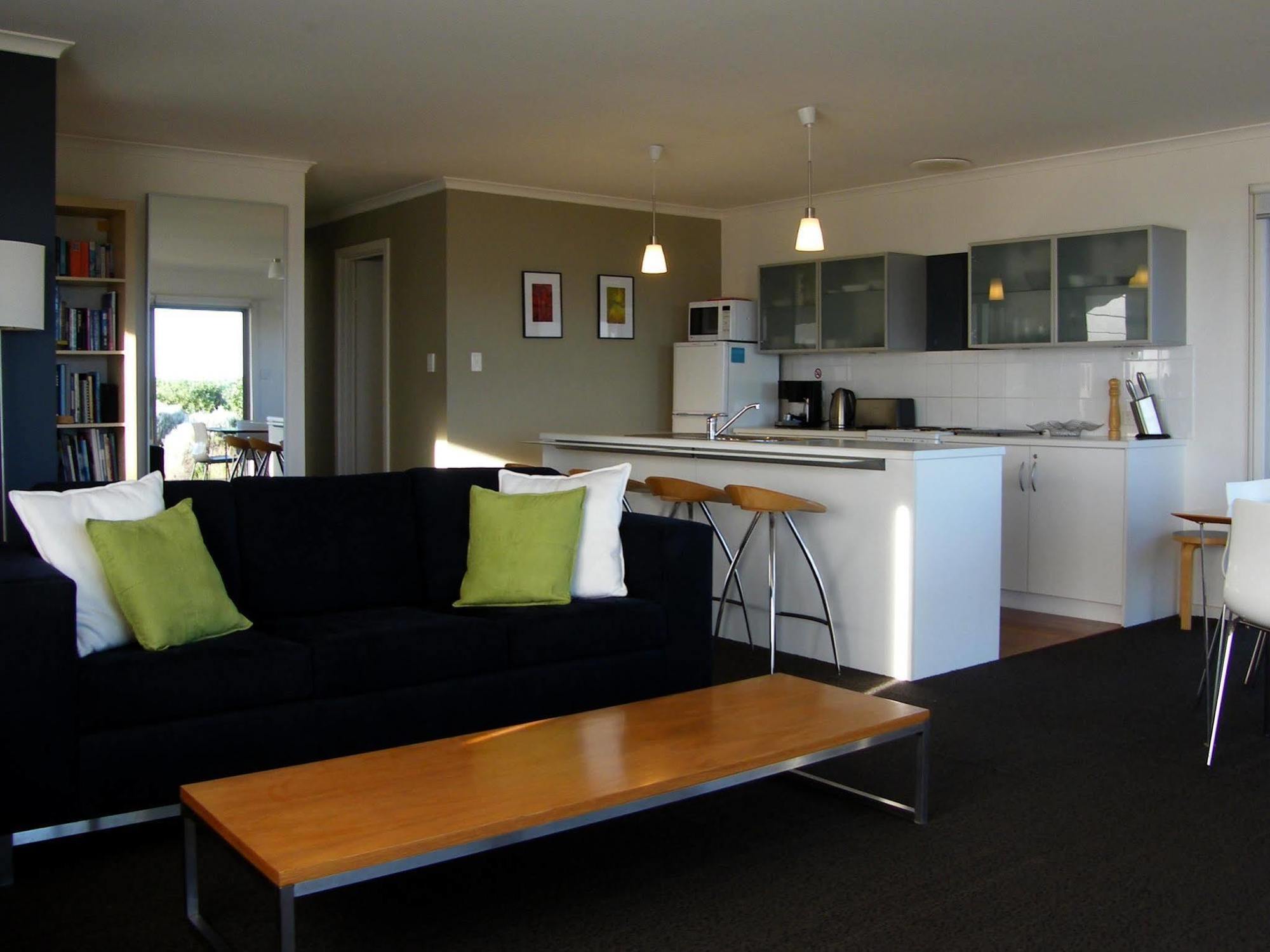 Вілла Coorong Waterfront Retreat Meningie Екстер'єр фото