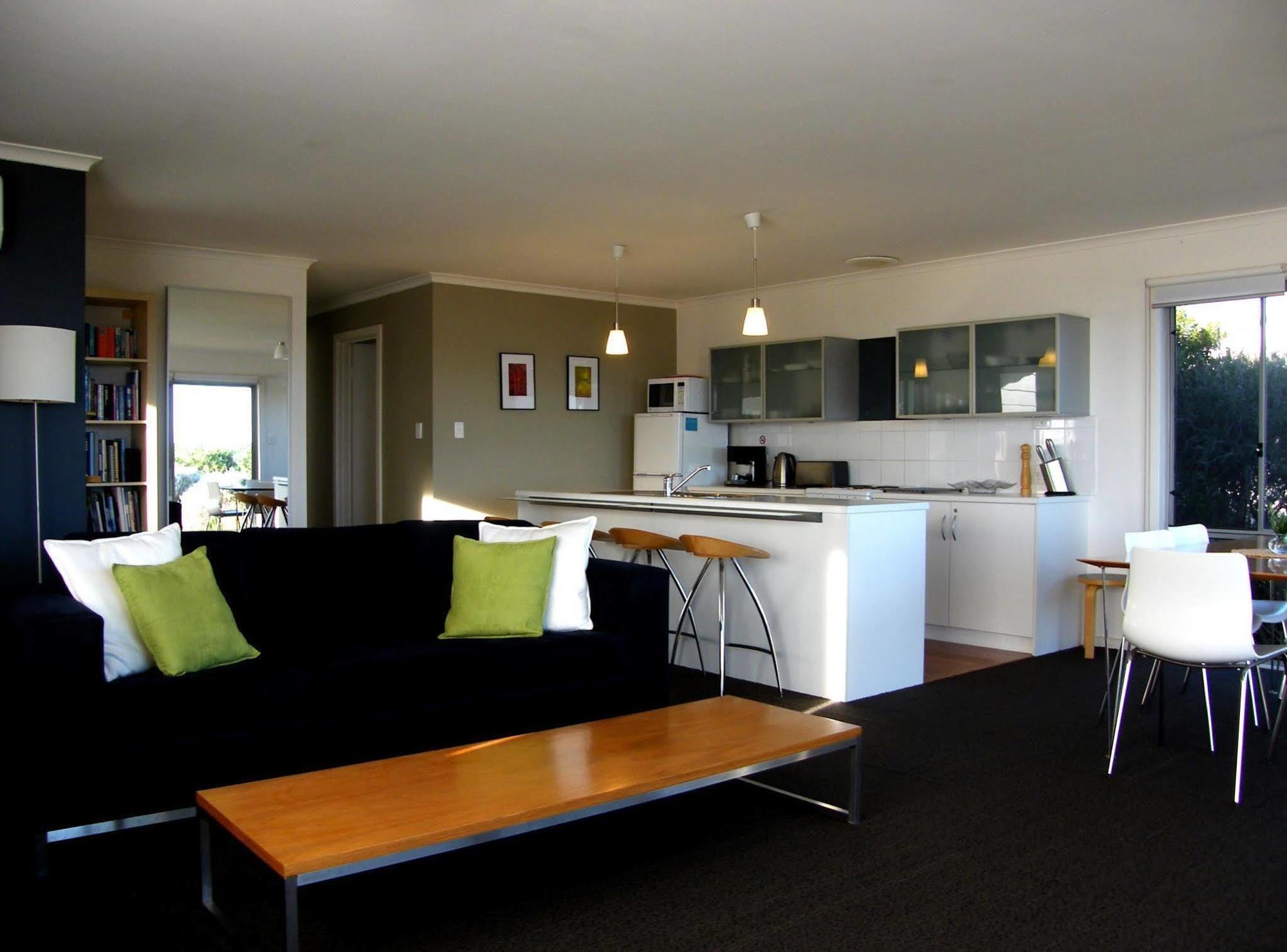 Вілла Coorong Waterfront Retreat Meningie Екстер'єр фото